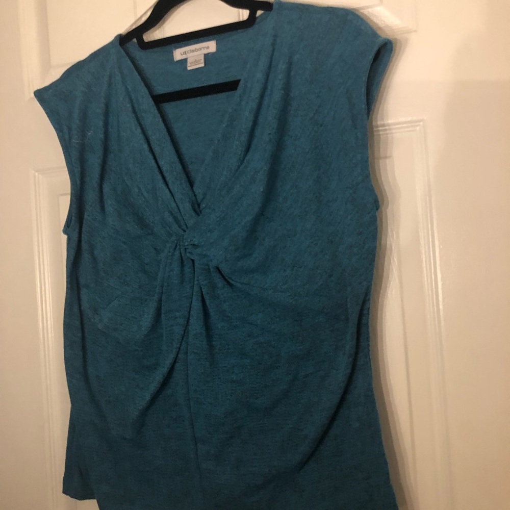 Liz Claiborne Woman’s top
